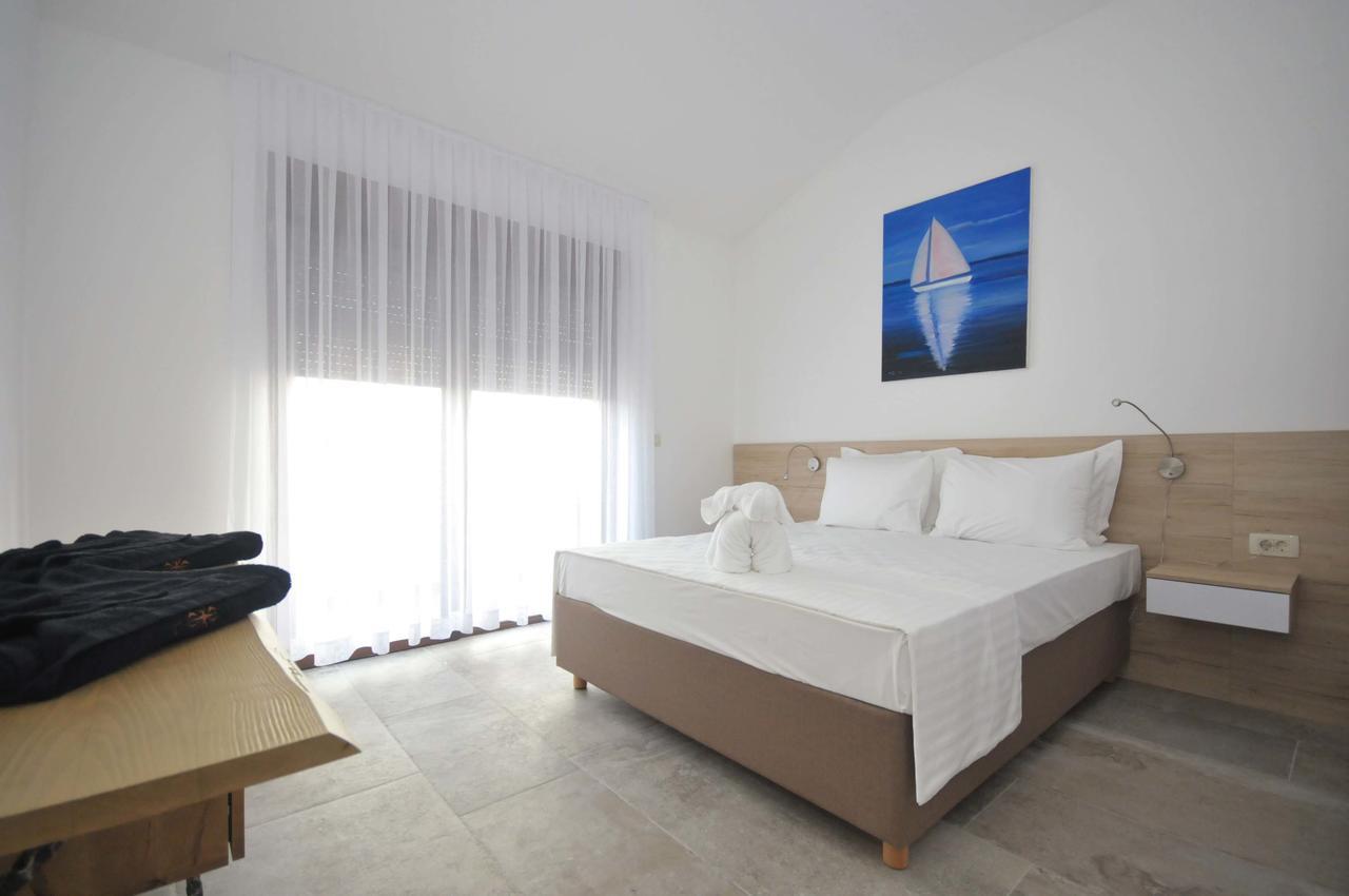 Corso Levante Luxury Suites Petrovac Exteriér fotografie