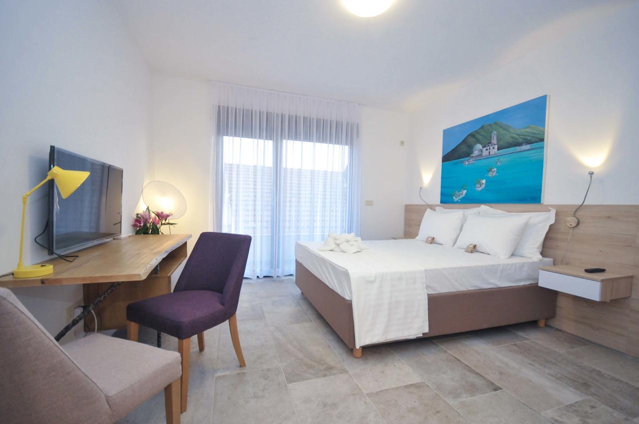 Corso Levante Luxury Suites Petrovac Exteriér fotografie