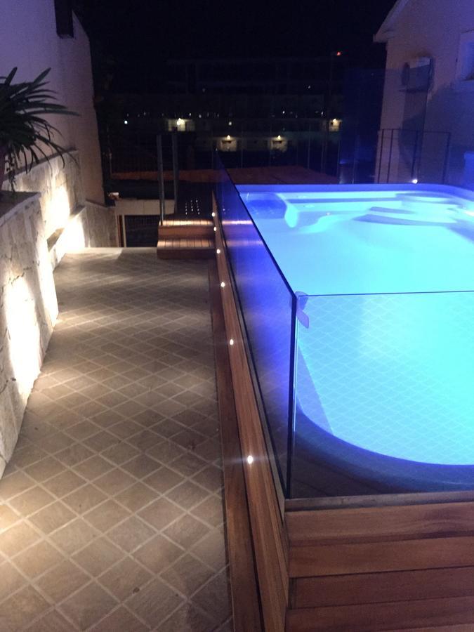 Corso Levante Luxury Suites Petrovac Exteriér fotografie